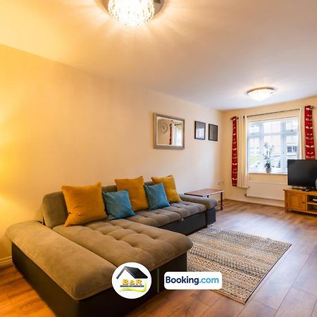 3 Bedroom House By B And R Serviced Accommodation Amesbury With Super Fast Wi-Fi 145Mbps Exteriér fotografie