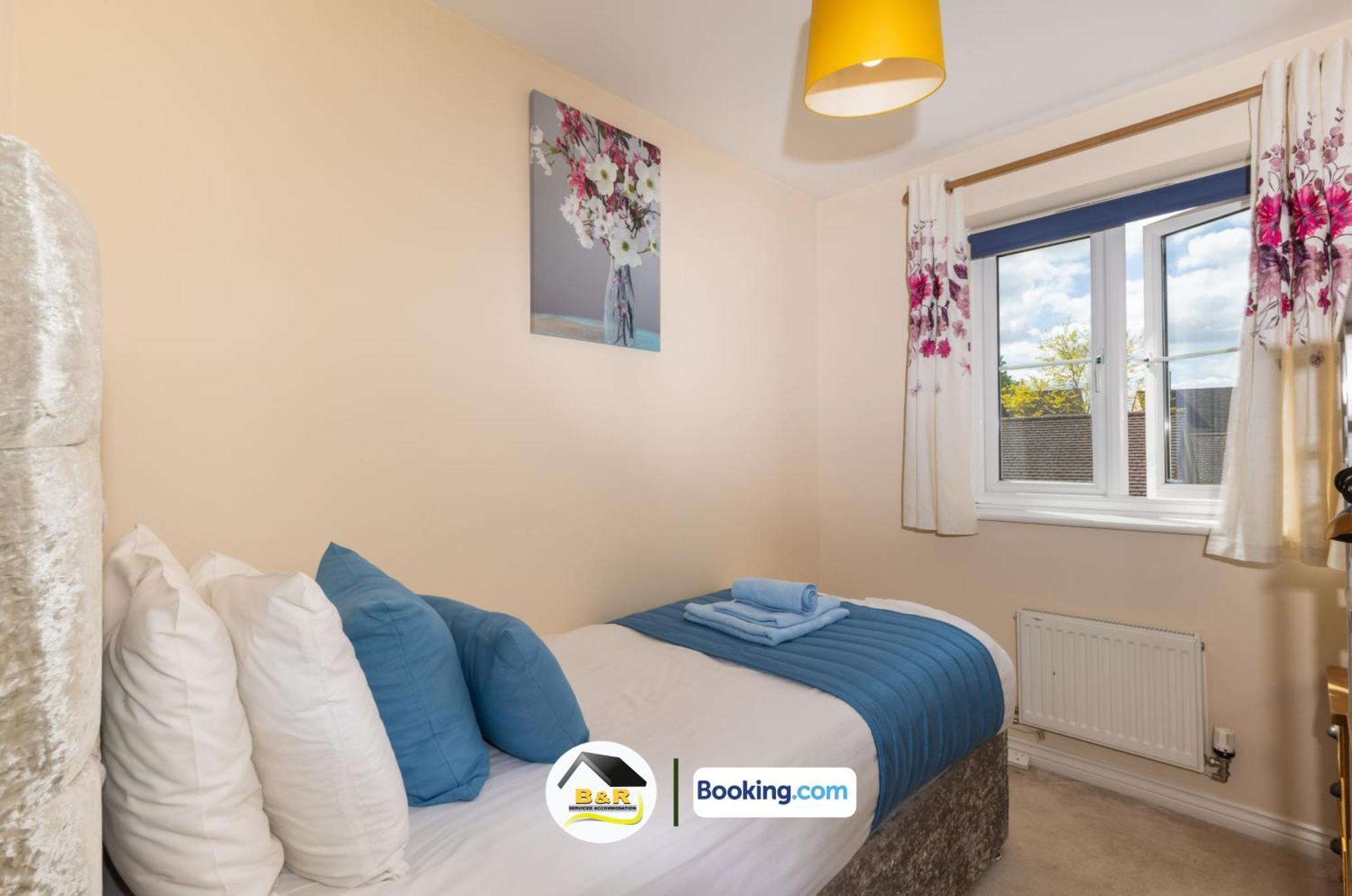 3 Bedroom House By B And R Serviced Accommodation Amesbury With Super Fast Wi-Fi 145Mbps Exteriér fotografie